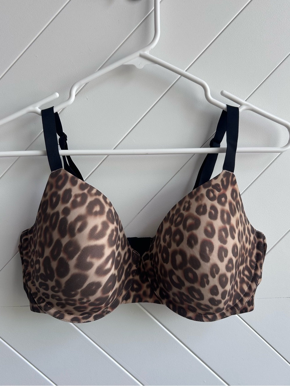 Knix flex-free Demi bra in leopard print. Size 38DD - Picture 2 of 5